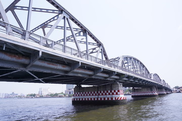 Krung thon bridge