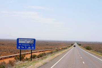 Long straight road tin South Australia. - obrazy, fototapety, plakaty