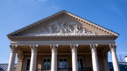 Fototapeta na wymiar old building with columns