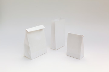 Naklejka premium Sac papier blanc