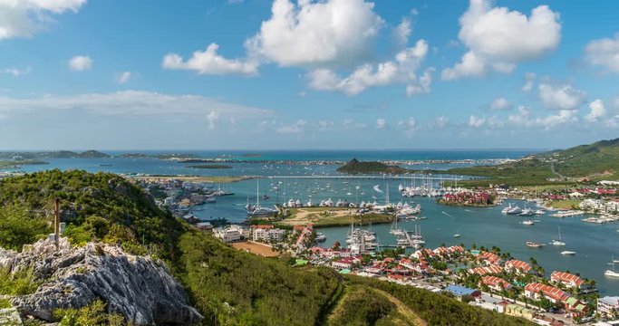 Time-laspe of dutch caribbean island of sint Maarten. 