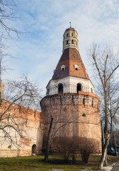 Obraz premium A walk along the Simonov Monastery in Moscow