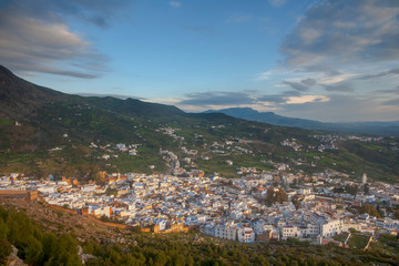 vistas de la ciudad azul de chefchaouen en Marruecos