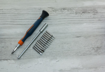 Destornillador con puntas intercambiables tor