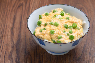 グリーンピースの卵とじ御飯
