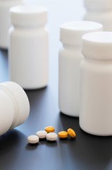 色々な薬やサプリメントの錠剤