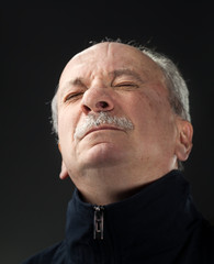 Old man with infection and high temperature