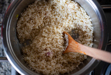preparazione risotto al parmigiano