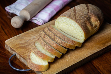 pane tagliato a fette