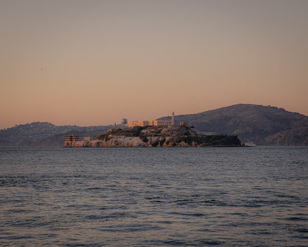 Prision de Alcatraz al atardecer isla
