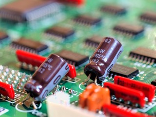micro électronique condensateurs