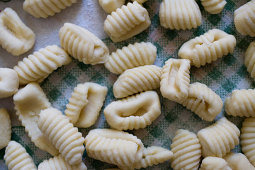 Fototapeta na wymiar cavatelli pasta fatta in casa farina di semola gnocchi