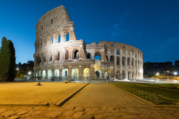 Fototapeta na wymiar View of Colosseum by night