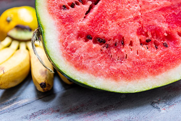  fresh and juicy watermelon along with other fruits