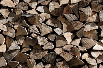 Carefully arranged pieces of firewood