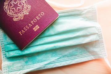Coronavirus, bloccati gli arrivi in aeroporto da e per l'Italia, controllo passaporto per turisti.