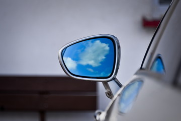 This is a view of Citroen C5 X7 side mirror