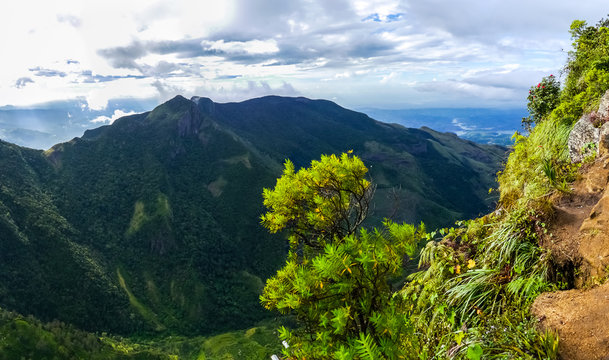 The Great World's End, a drop of about 1200 meters, in the Horton Plains National Park in Nuwara Eliya