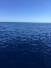 Blue sky horizon on the ocean