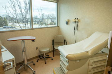 examination room is empty and ready for a new patient