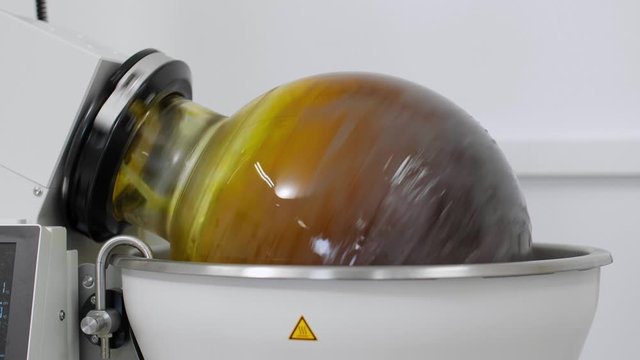 Close up of rotational vaporiser during CBDa oil extraction