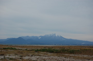 遥か大山を望む