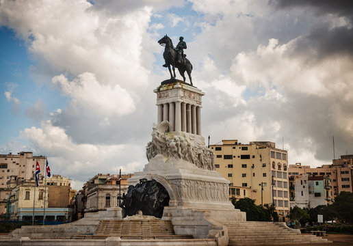 Statue of General Maximo Gomez in the town square, Havana, Cuba