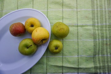 green apples in a bowl