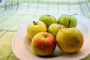 green apples in a bowl
