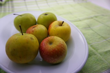 green apples in a bowl