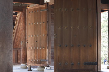 木の扉