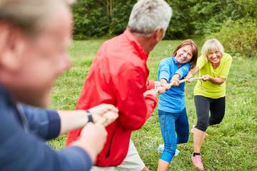 Fototapeta premium Senior crew at tug of war