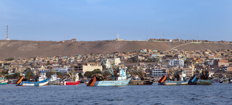 Fishingboats harbour Illo Peru