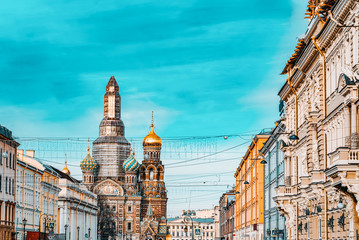 Fototapeta premium Gribobedov's Canal. Cathedral of the Savior on Spilled Blood. Saint Petersburg. Russia.