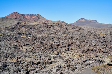 Wanderung durch den Naturpark Los Volcanes um die Vulkane Caldera de La Rilla, Montana de Santa Catalina, Pico Partido, Montana del Senalo auf der spanischen Kanareninsel Lanzarote