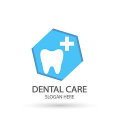 Obraz premium Dental clinic logo. Tooth vector template, Oral care dental and clinic symbol icon with modern design style.