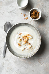 Cauliflower cream soup