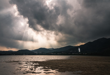 Light rays behind cloud