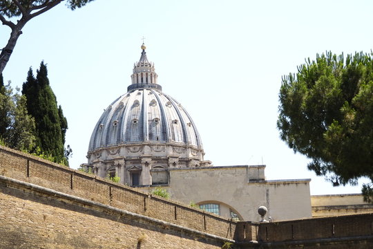 church, architecture, cathedral, dome, building, religion, europe, basilica, landmark, italy, city, monument, travel, ancient, sky, old, rome, historic, cupola, history, tourism