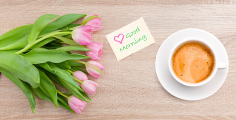 „Guten Morgen“ Gruß  mit Blumen und Kaffee