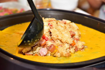 omelette rice, now is cooking