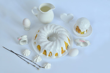 Fototapeta premium Festive Easter spring composition with pussy willow branches with catkins and multicolored eggs.Easter Background. Springtime. Invitation card design with copy space. Easter card template.