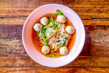 Noodle soup with pork balls
