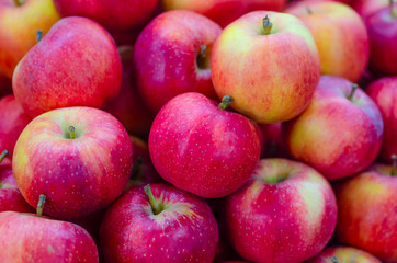 Fototapeta na wymiar background with red apples