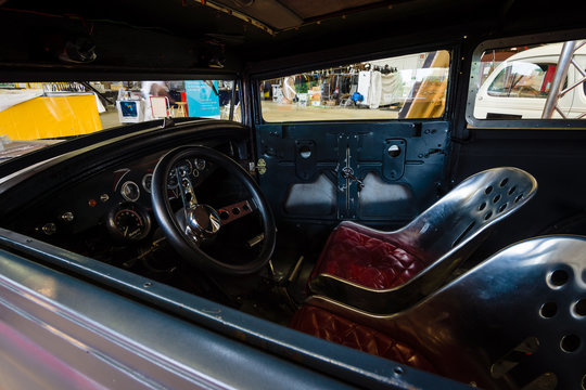 PAAREN IM GLIEN, GERMANY - MAY 23, 2015: Cabin of the custom Hot Rod. Black and white. The oldtimer show in MAFZ.