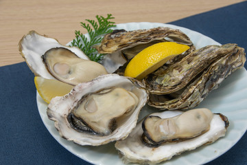 牡蠣の蒸し焼き