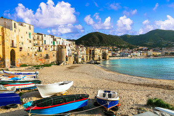 Fototapeta na wymiar Sicily island - beautiful coastal Cefalu town. Panoramic view of old town and beach, south of Italy