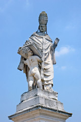 Fototapeta na wymiar Statue of Gabriele Condulmer, Papa Eugenio IV. in Prato della Valle in Padua, Italy. 