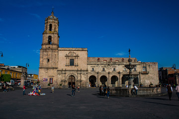 Plaza del templo de San Franciso en Morelia Michoac&aacute;n