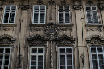 Obraz premium An old facade in Prague
